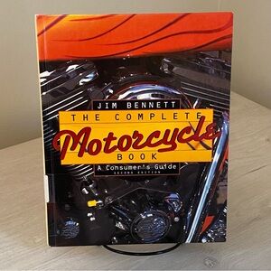 The Complete Mortocycle Book : A Consumer's Guide by Jim Bennett (1999 HB) ExLib